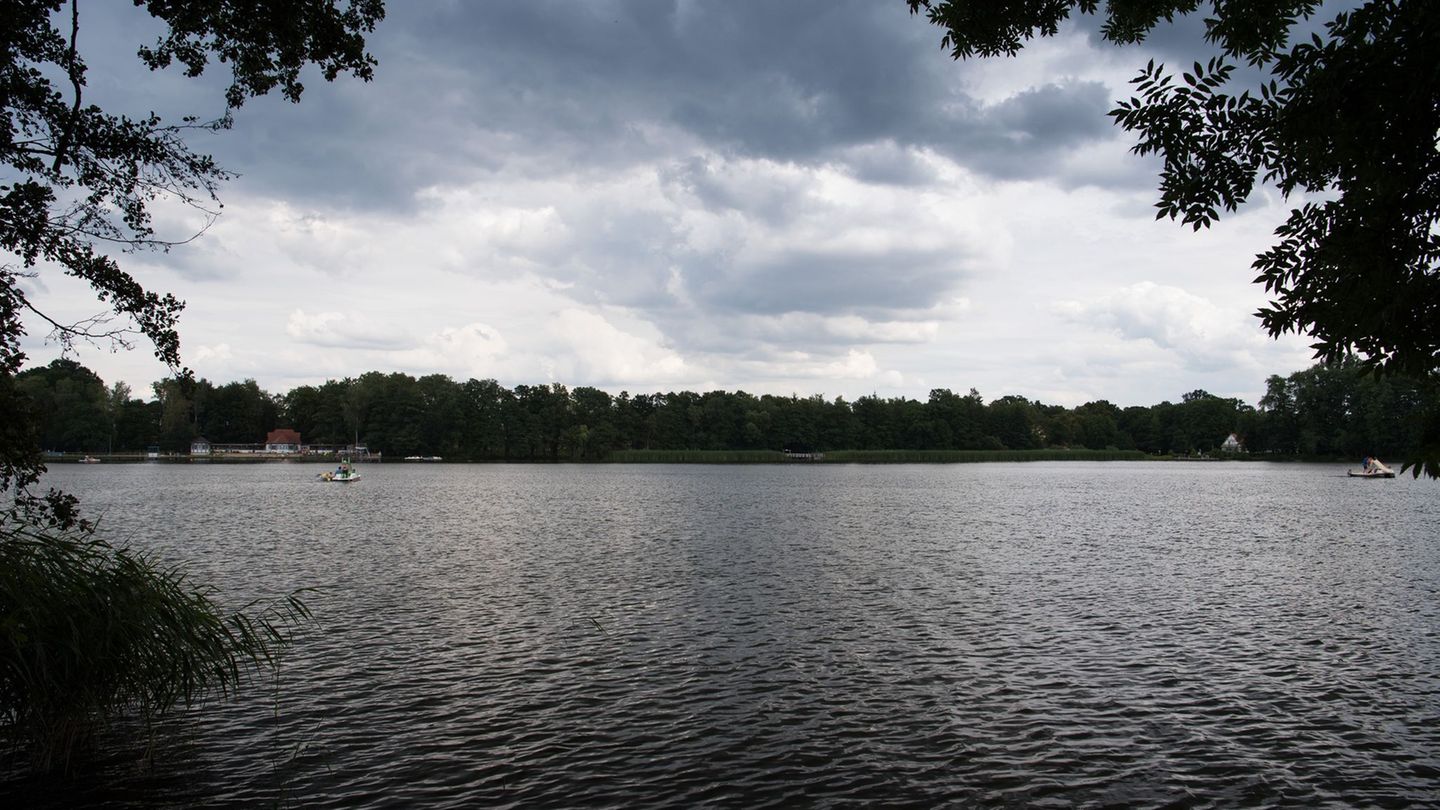 Der Klempowsee im Sommer. (Archivbild) Foto: picture alliance / Soeren Stache/dpa/ZB
