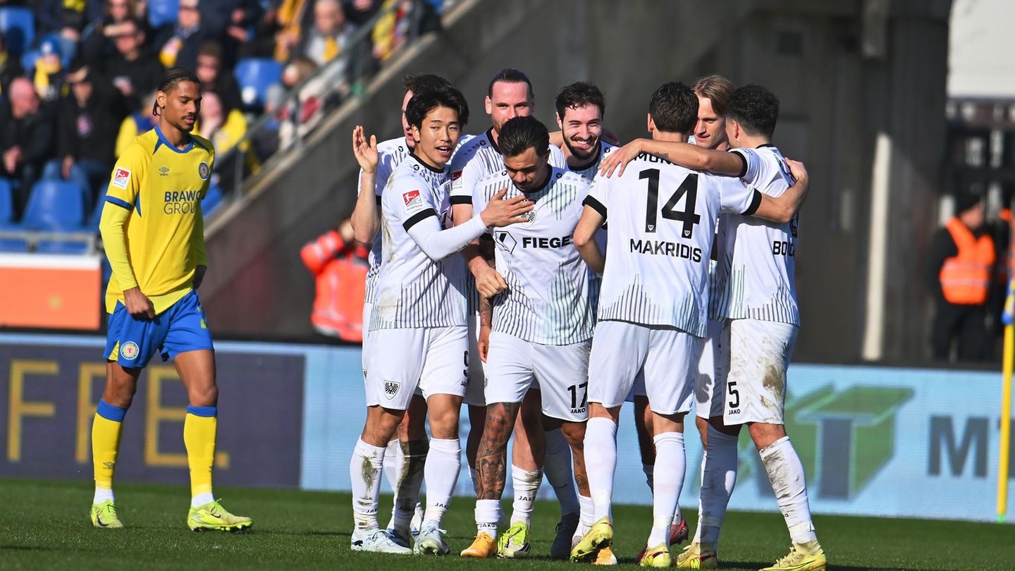 2. Fußball-Bundesliga: Zwei Tore in vier Minuten: Braunschweig verliert Kellerduell