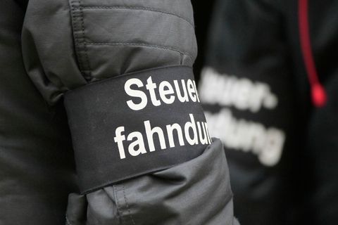 Fahnder spürten im vergangenen Jahr in Thüringen rund 28,7 Millionen Euro an hinterzogenen Steuern auf. (Symbolbild) Foto: Sebas