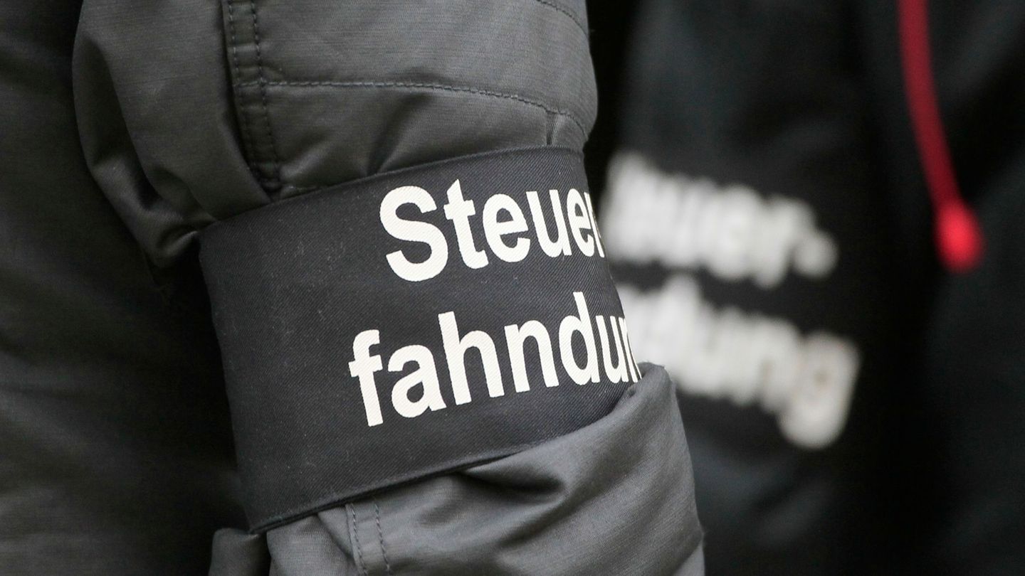Steuerhinterziehung: Steuerfahndung: Haftstrafen und Millionen für den Staat