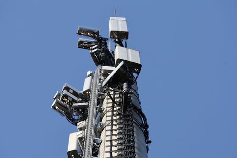 Funkmasten werden oft von mehreren Anbietern genutzt. Foto: Bernd Wüstneck/dpa