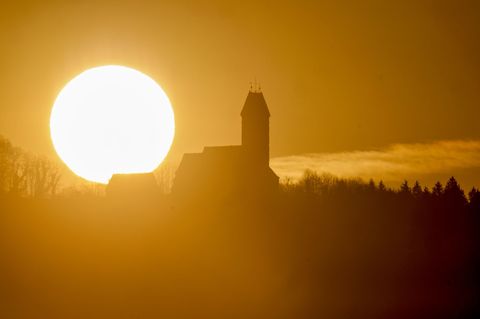DWD: Sonniger Wochenbeginn in Baden-Württemberg. (Archivbild) Foto: Thomas Warnack/dpa
