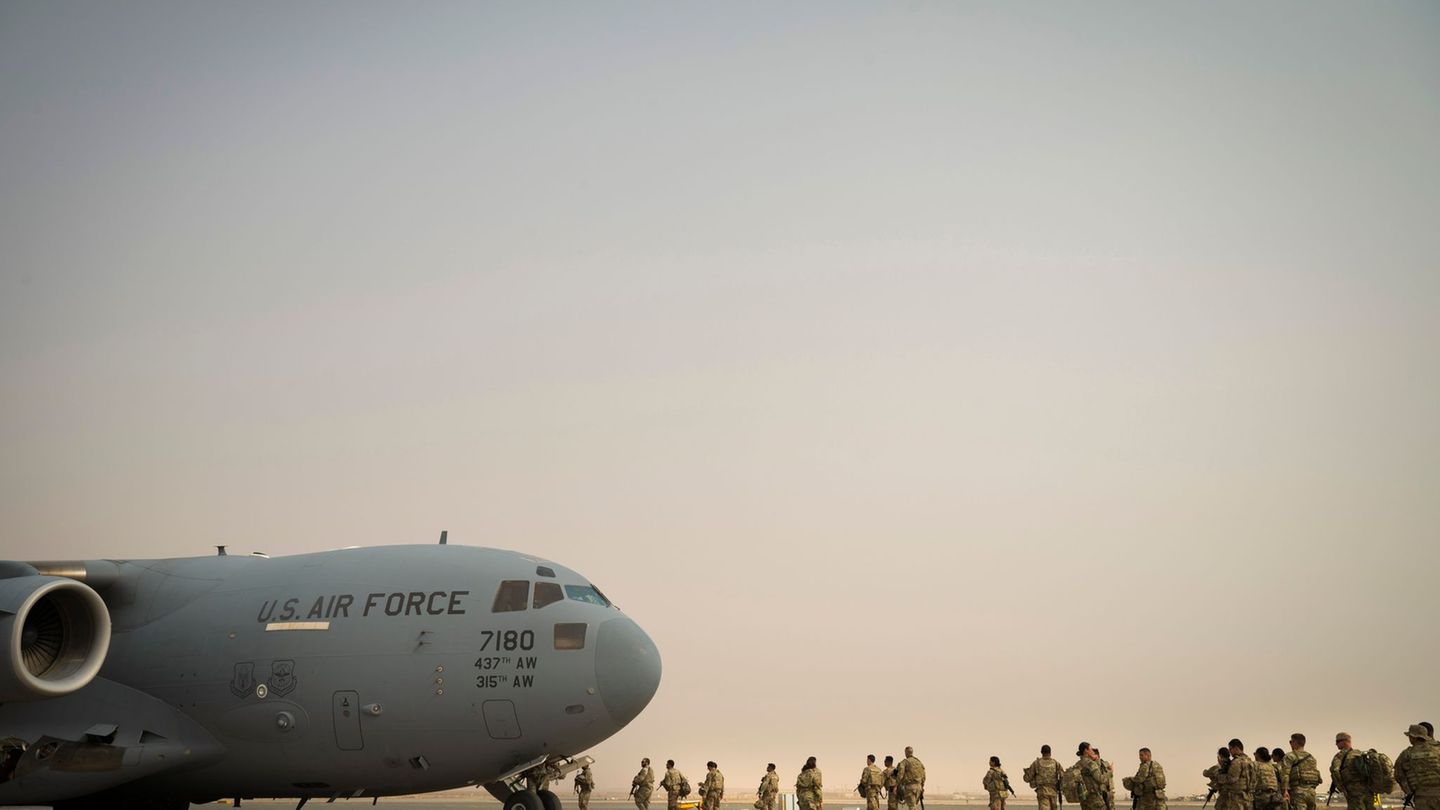 Eskalation in Nahost: Kuwait: Mehrere US-Militärjets abgestürzt - Crews überleben