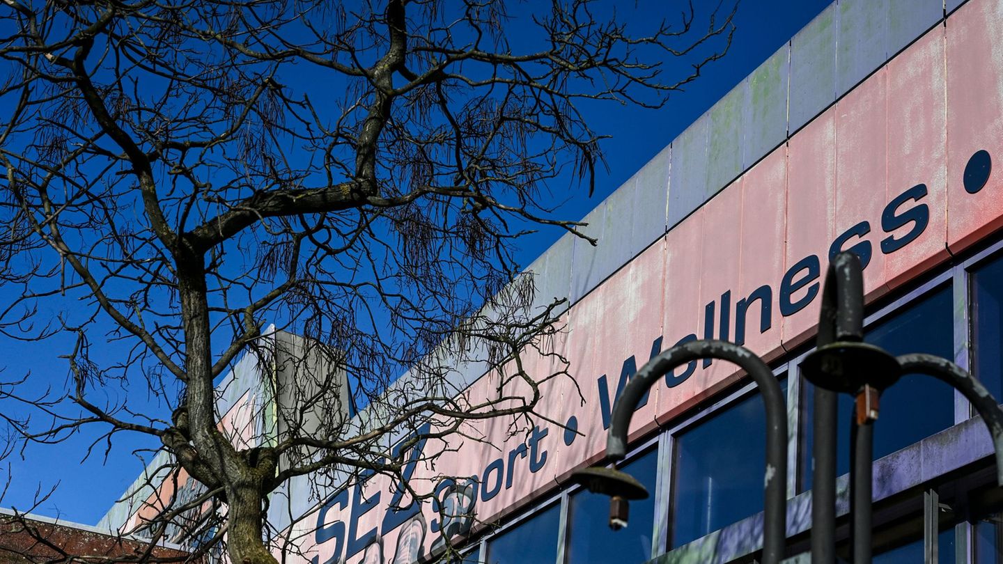 Über die Zukunft des ehemaligen Sport- und Erholungszentrums (SEZ) in Berlin-Friedrichshain wird weiter diskutiert. (Archivbild)