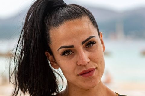 Elena Miras kommt derzeit nicht aus Abu Dhabi weg