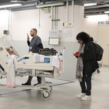 Das Ichilov Hospital in Tel Aviv verlegt Patienten in eine als Bunker genutzte Tiefgarage.