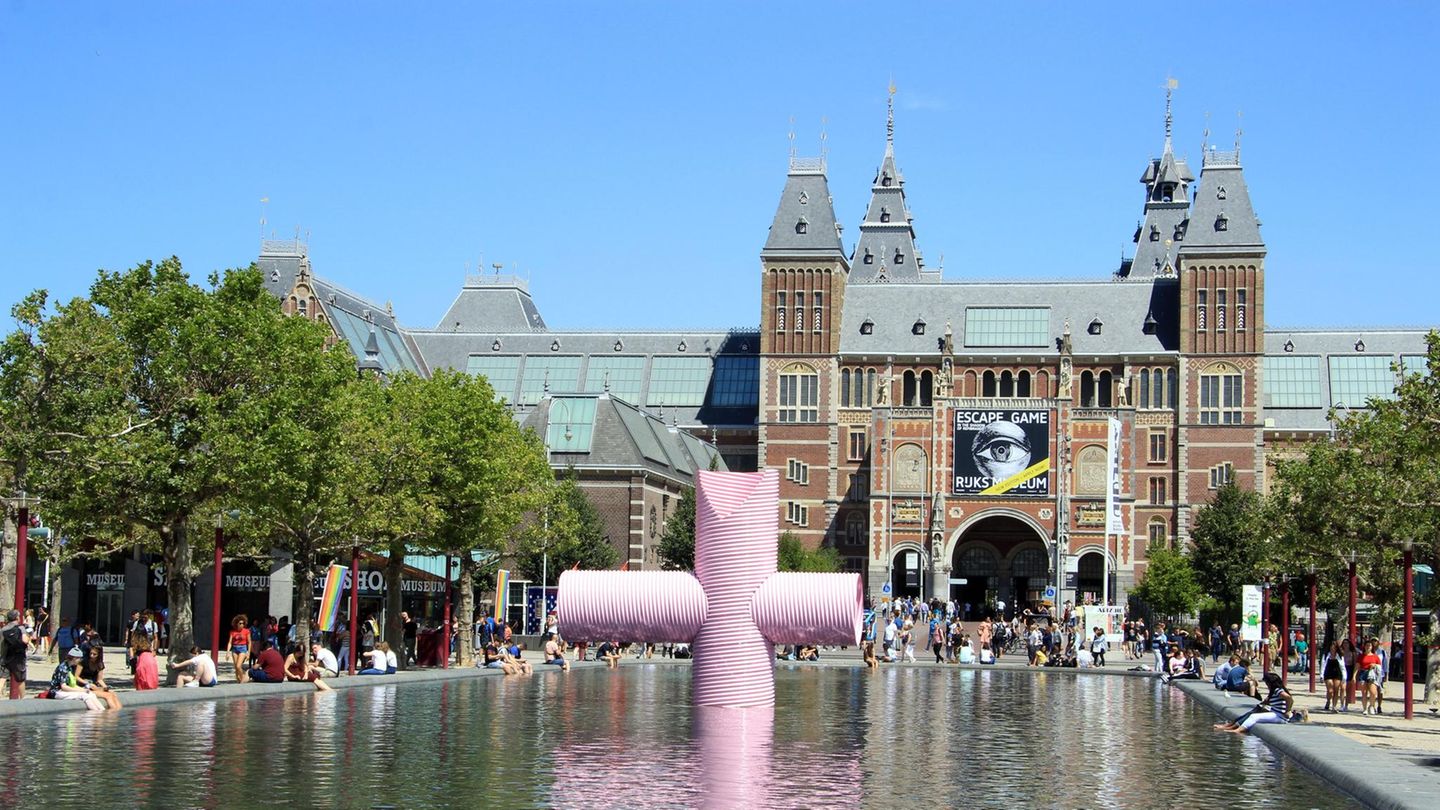Das Rijksmuseum Amsterdam von außen