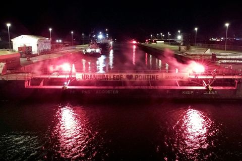 Greenpeace-Aktion in Dünkirchen