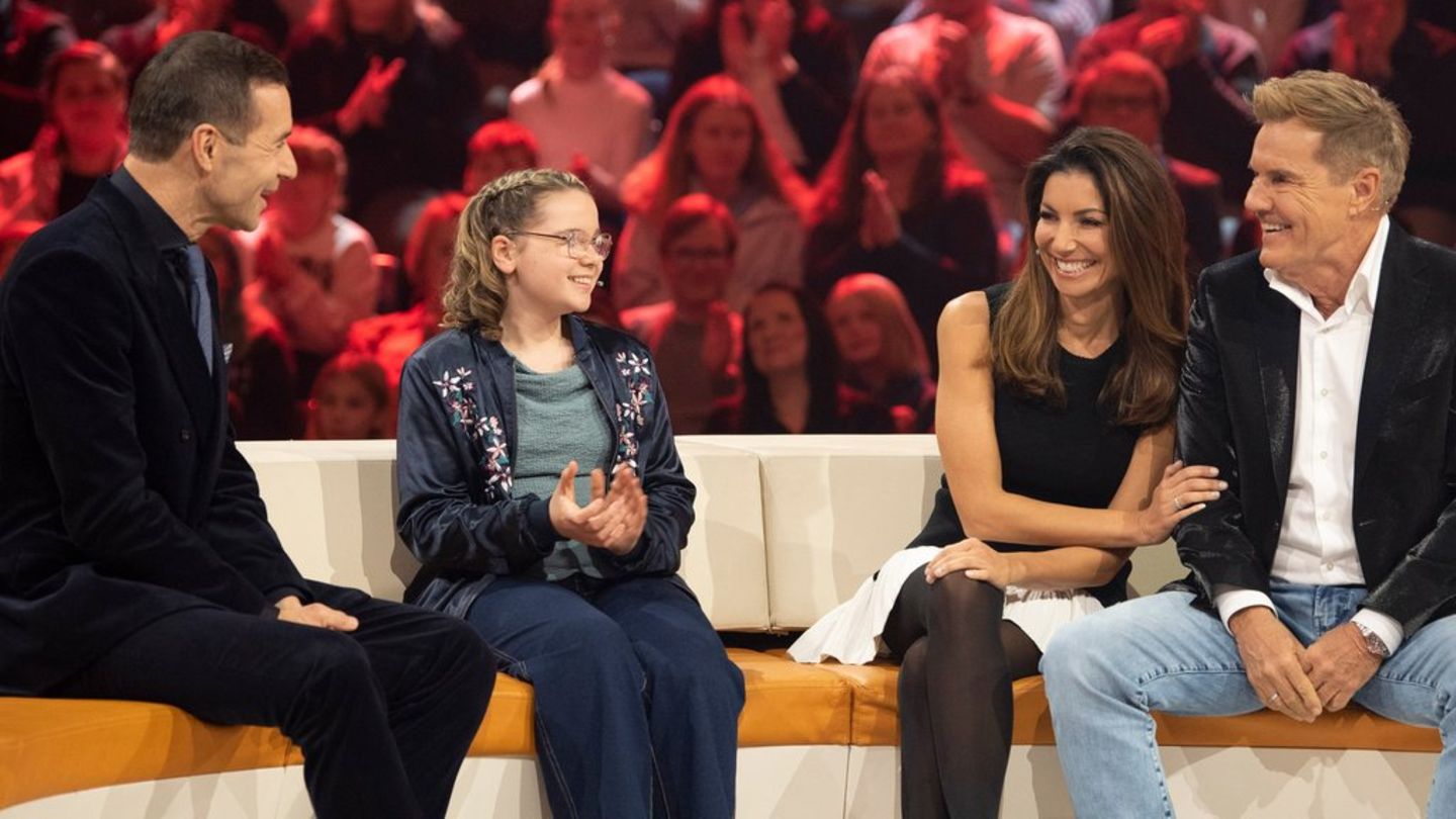 "Klein gegen Groß - das unglaubliche Duell" am Samstag, 7. März, um 20:15 Uhr im Ersten: Moderator Kai Pflaume (l.) begrüßt Am