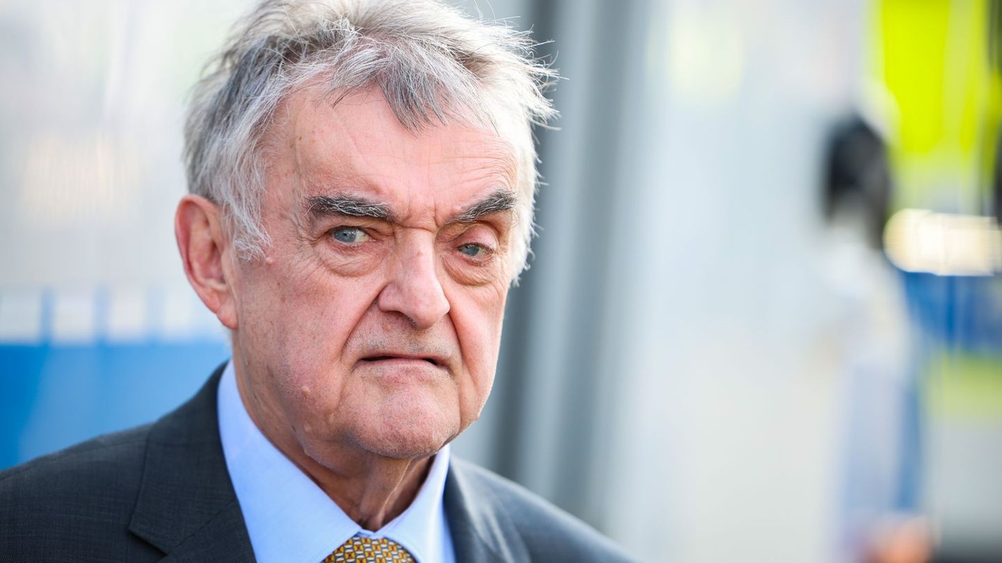 Militärschläge gegen Iran: Iran-Konflikt: Reul mahnt zu Wachsamkeit - "dynamische Lage"