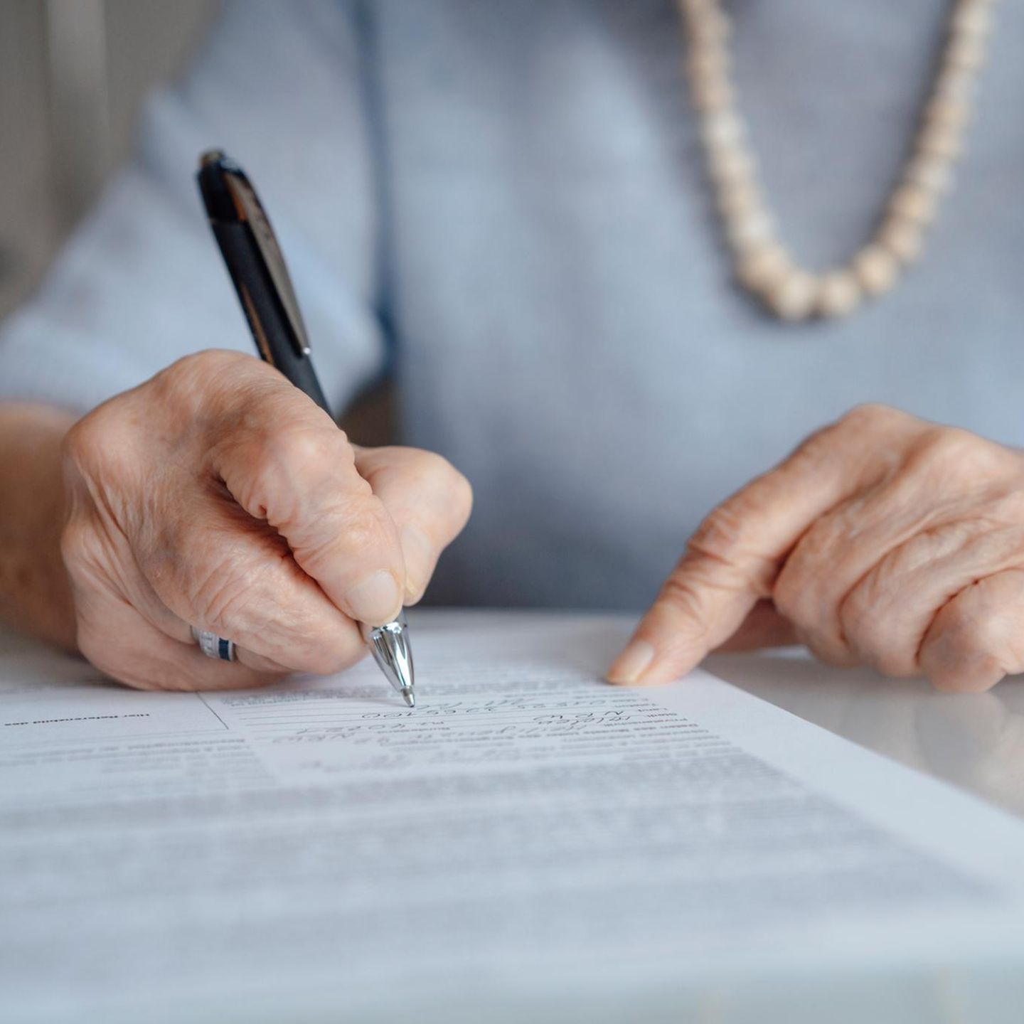 Banken verweigern Vollmacht? Diese Papiere ersparen Erben Bürokratie-Albträume