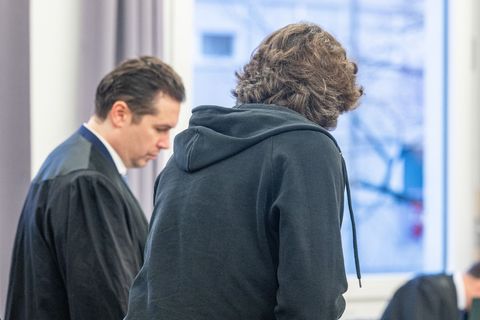 Der Angeklagte im Prozess um vergifteten Champagner wurde kurz vor dem Abschluss des Verfahrens aus der Untersuchungshaft entlas