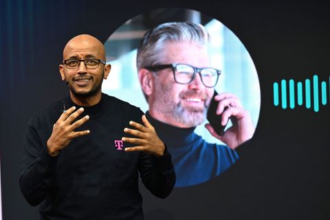 Telekom-Technologievorstand Abdu Mudesir möchte bald loslegen mit dem KI-Assistenten. Foto: Wolf von Dewitz/dpa