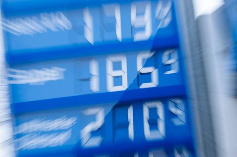 Die SPD-Seeheimer werfen Tankstellen vor, ihre Preise unbegründet zu erhöhen. Foto: Peter Kneffel/dpa/dpa-tmn