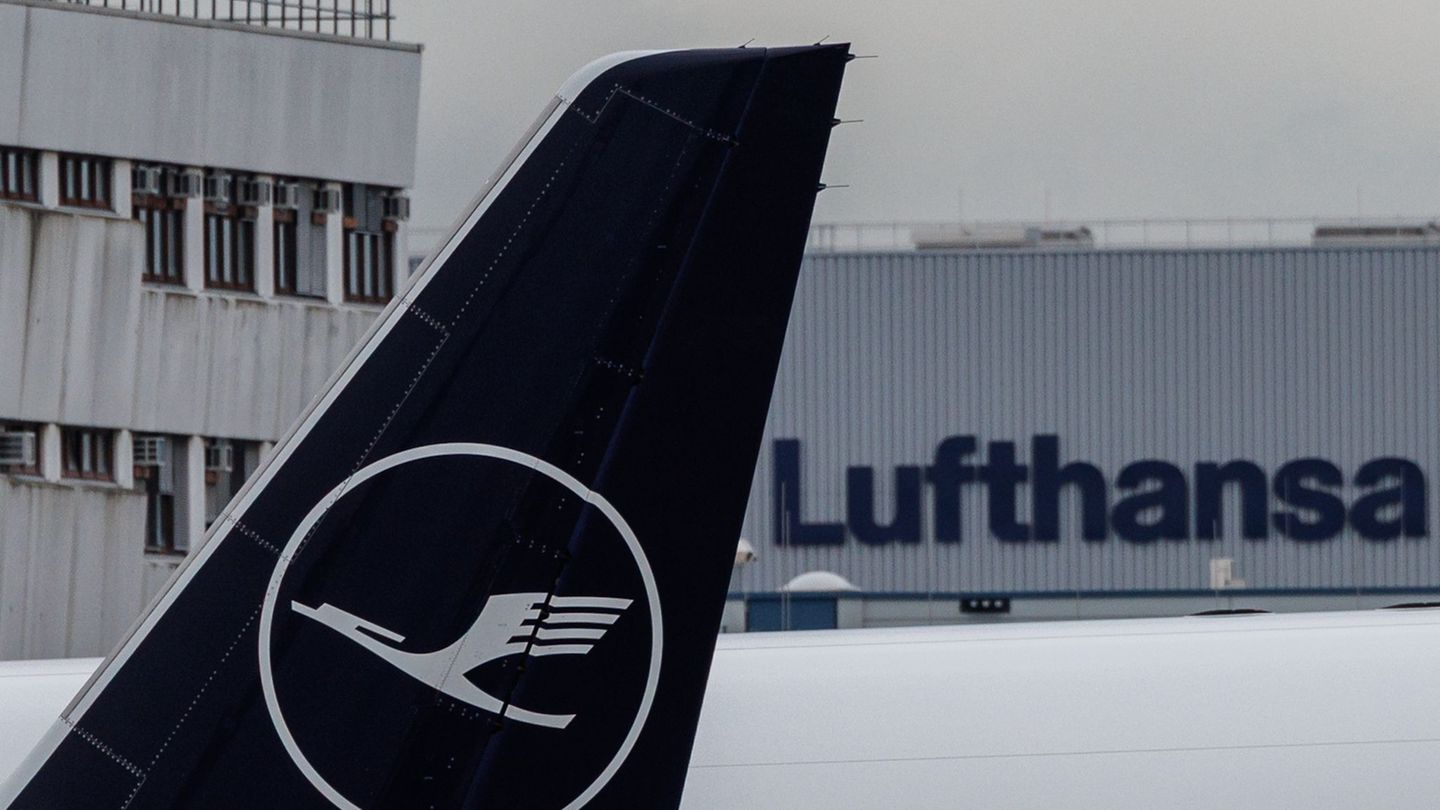 Nach dem Angriff auf den Iran bleiben Lufthansa-Flugzeuge mit Zielen im Nahen Osten vorerst am Boden. (Symbolbild) Foto: Hannes