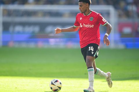 Melkamu Frauendorf (hier im Trikot von Hannover 96 II) wurde nach Angaben der Kickers Offenbach und der Stuttgarter Kickers rass