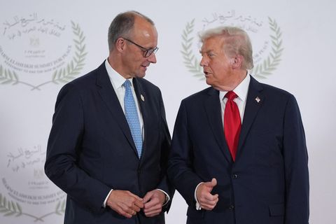 STERN-UMFRAGE: Zollstreit: Deutsche fordern von Merz mehr Härte gegenüber Trump