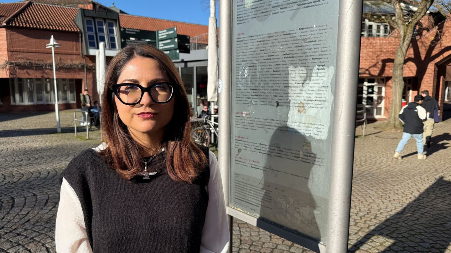 Tahireh Panahi hofft auf mehr Aufmerksamkeit für den Iran in Deutschland und Europa. Foto: Nicole Schippers/dpa