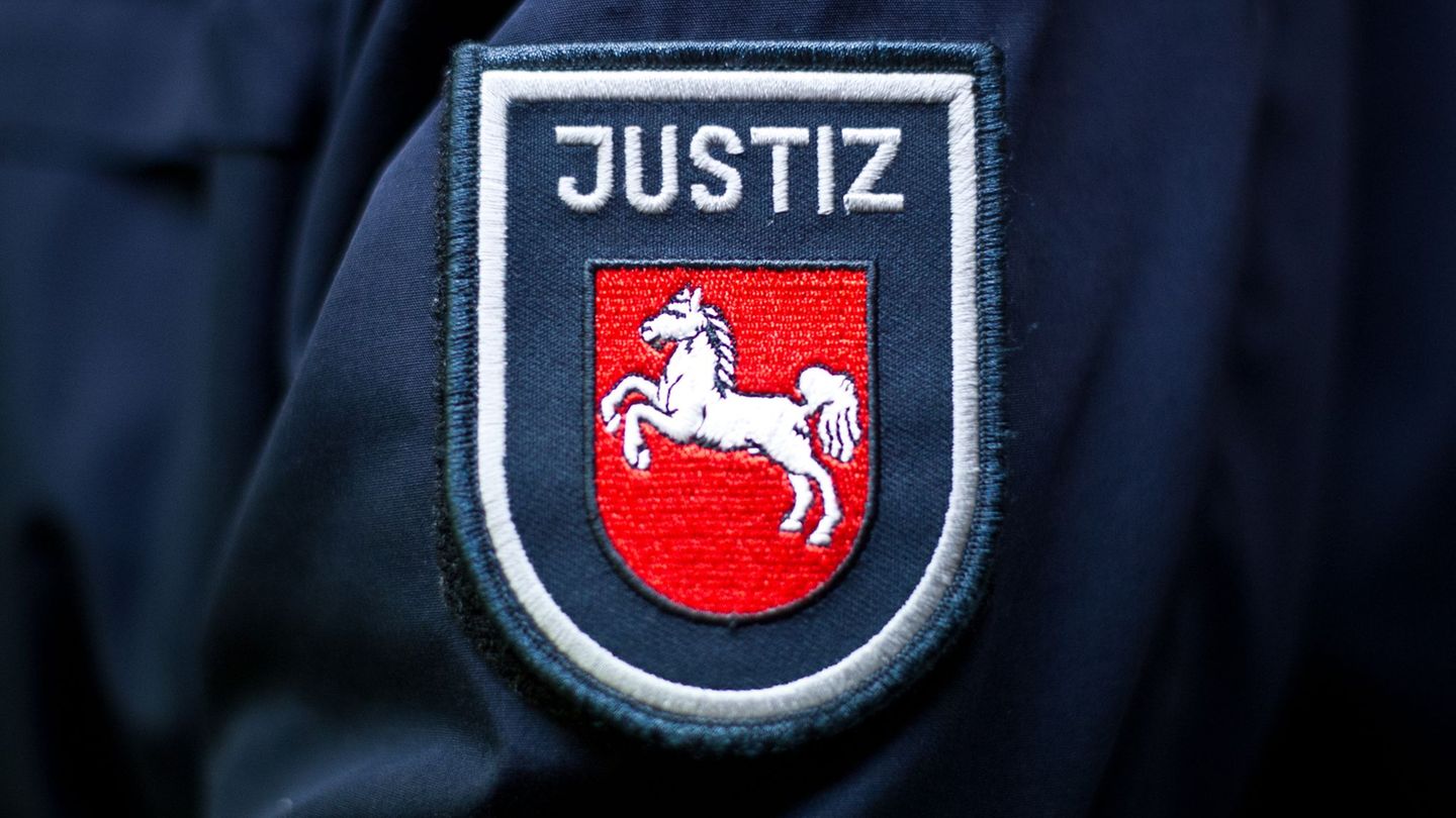 Kriminalität: Mann nach Messerangriff bei VW in Braunschweig in U-Haft