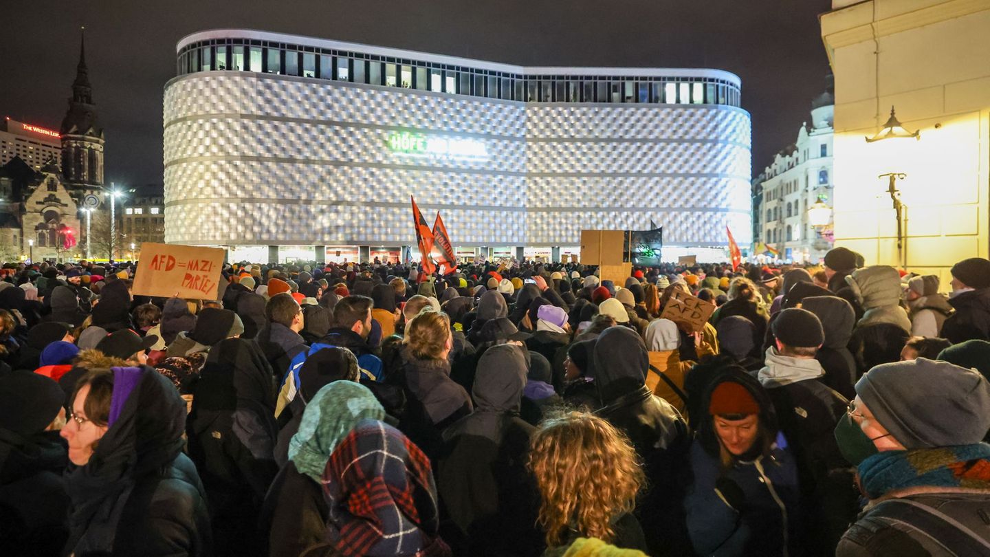 Polizeibefugnisse: Polizeigesetz: Aktionsbündnis warnt vor "Überwachungsstaat"