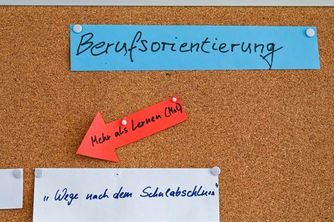 Von der Berufsorientierung sollen nun mehr Jugendlichen mit Förderbedarf profitieren. (Symbolbild) Foto: Jens Kalaene/dpa