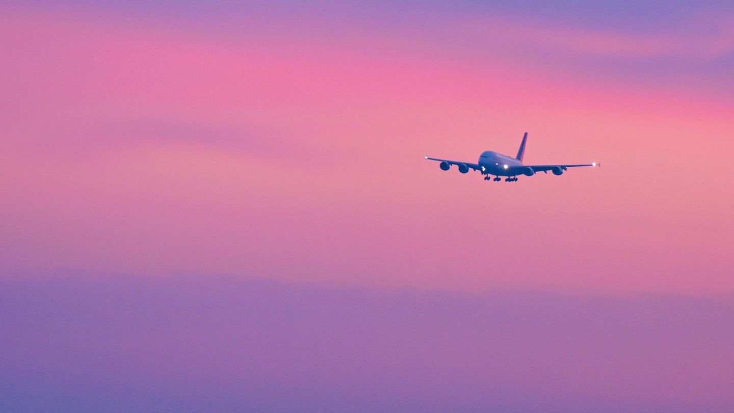 Krieg im Nahen Osten: Rückholflüge aus dem Nahen Osten - Erstes Flugzeug unterwegs