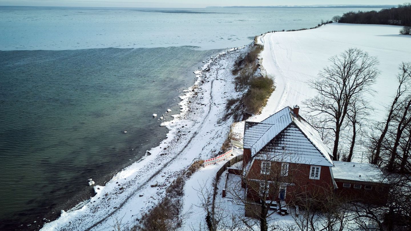 Haus an der Abbruchkante: Oberverwaltungsgericht genehmigt Abriss von Haus Seeblick