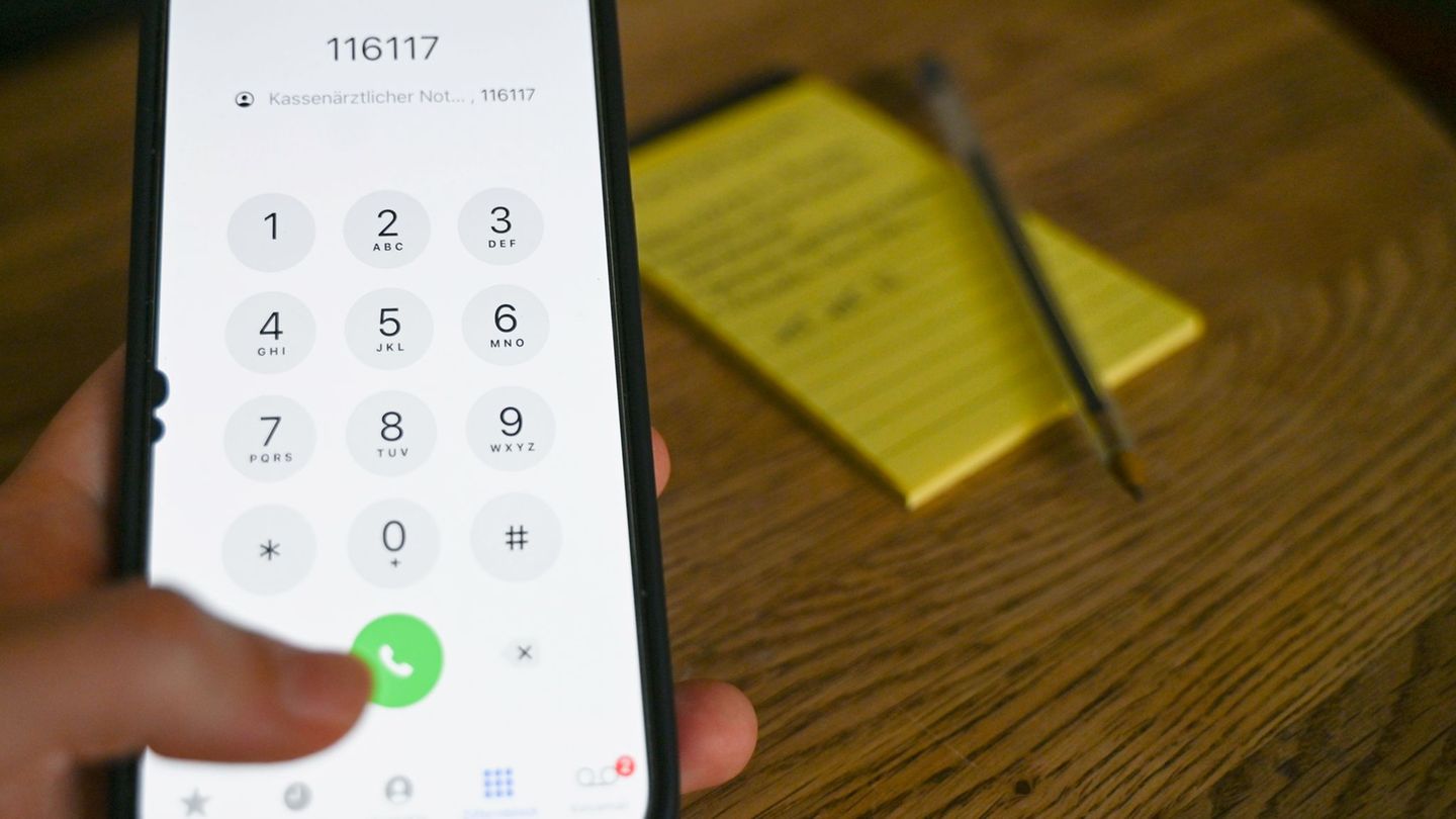 Die bundesweite Rufnummer 116 117 könnte künftig eine größere Rolle bei der Steuerung von Patienten spielen. (Symbolbild) Foto: