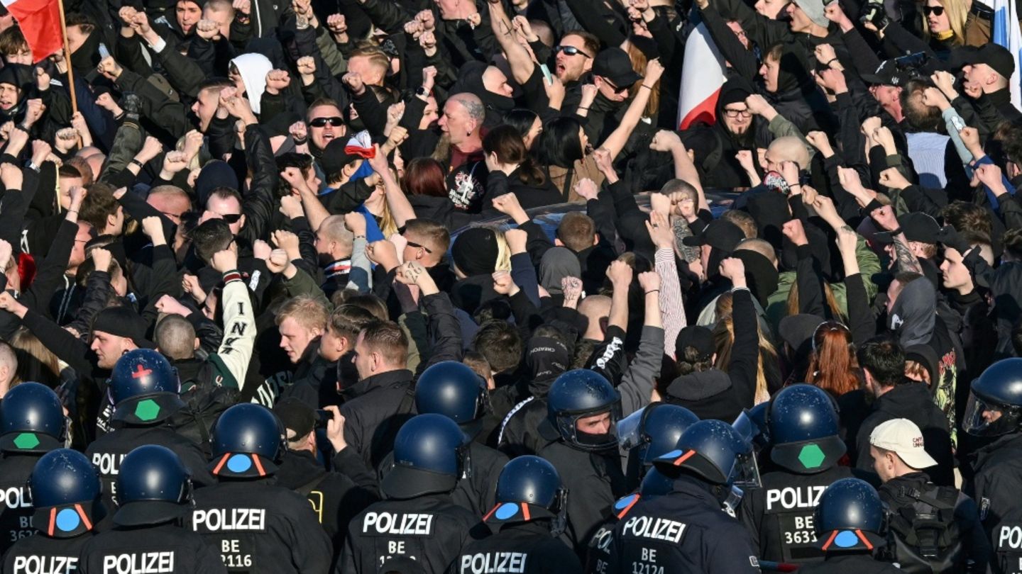 Rechtsextremisten bei Demonstration