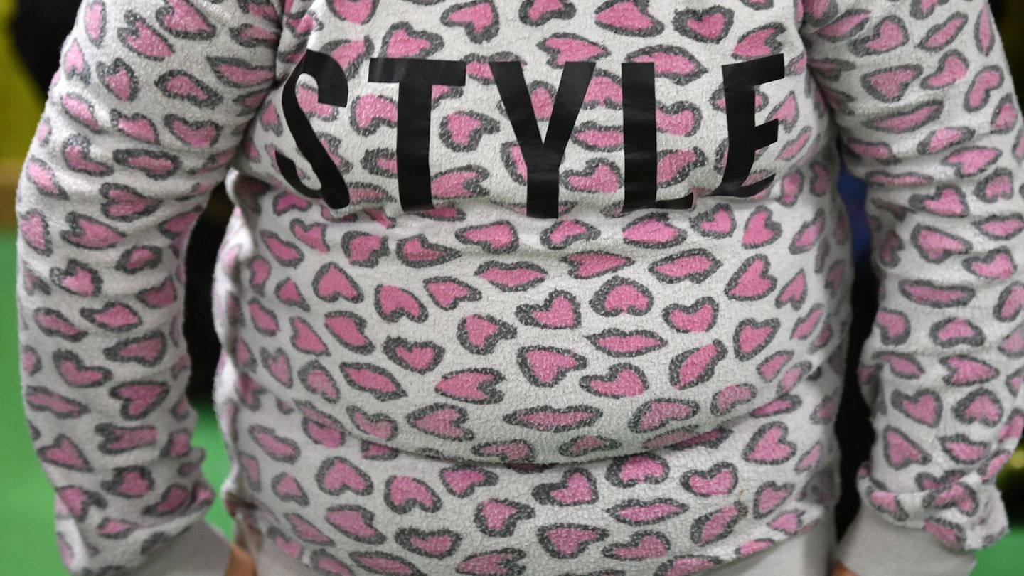 Der Anteil krankhaft übergewichtiger Vorschulkinder in Sachsen-Anhalt hat sich wieder an das Vor-Corona-Niveau angenähert (Symbo