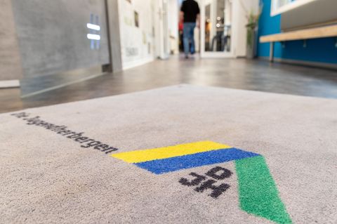 Das Deutsche Jugendherbergswerk hat seine Zahlen für das Jahr 2025 vorgestellt. (Archivbild) Foto: Friso Gentsch/dpa