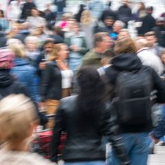 Menschen aus anderen EU-Staaten fühlen sich in Deutschland oft nicht willkommen. (Symbolfoto) Foto: Peter Kneffel/dpa