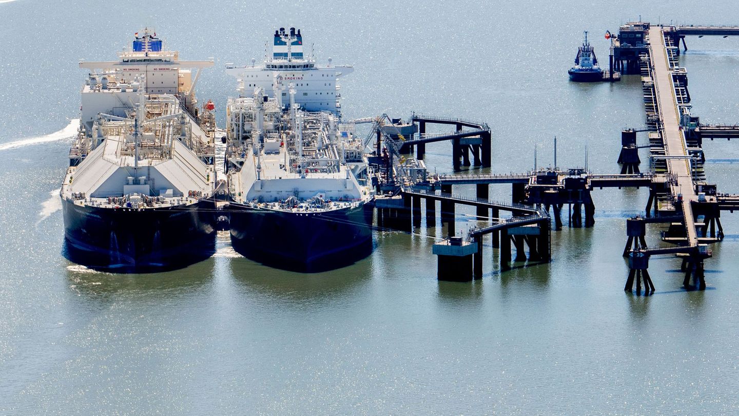 Eine Tochtergesellschaft von Uniper kümmert sich um den Betrieb des ersten LNG-Terminals in Wilhelmshaven. (Archivbild) Foto: Ha