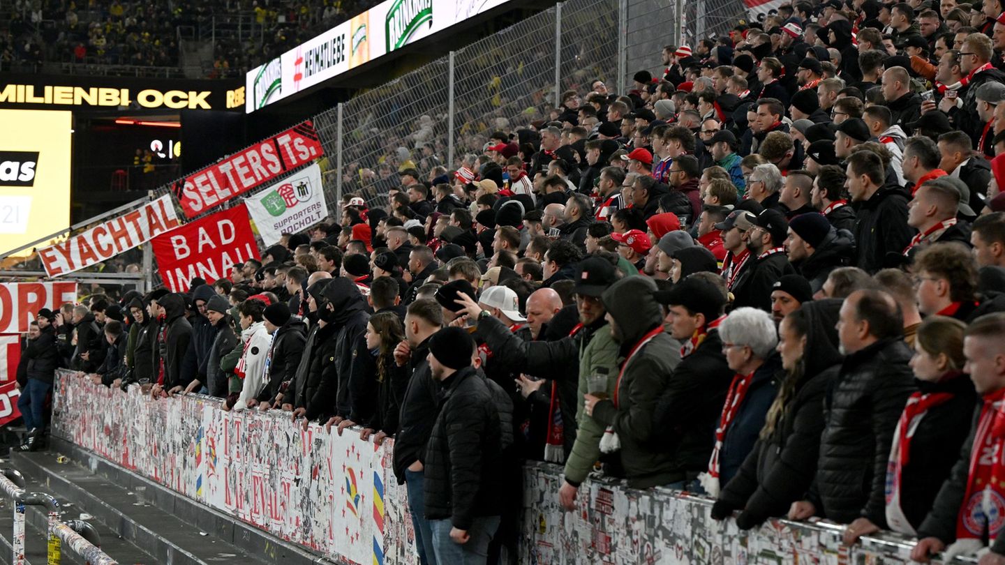 Wegen der Zusammenstöße vor Anpfiff boykottieren einige Bayern-Fans die Partie in Dortmund. (Archivbild) Foto: Federico Gambarin