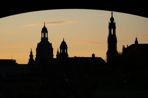 Die Oberbürgermeister unter anderem aus Dresden bitten Bundeskanzler Merz wegen der Finanznot der Kommunen dringend um ein Gespr