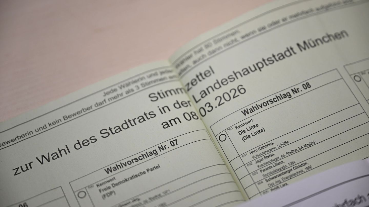 In München erstattete ein Stadtratskandidat Anzeige wegen rassistischer Beleidigung. (Symbobild) Foto: Felix Hörhager/dpa