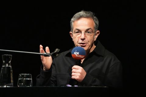 Der deutsch-iranische Autor Navid Kermani sorgt sich sehr um die Zukunft des Iran nach dem Ende der US-amerikanischen und israel