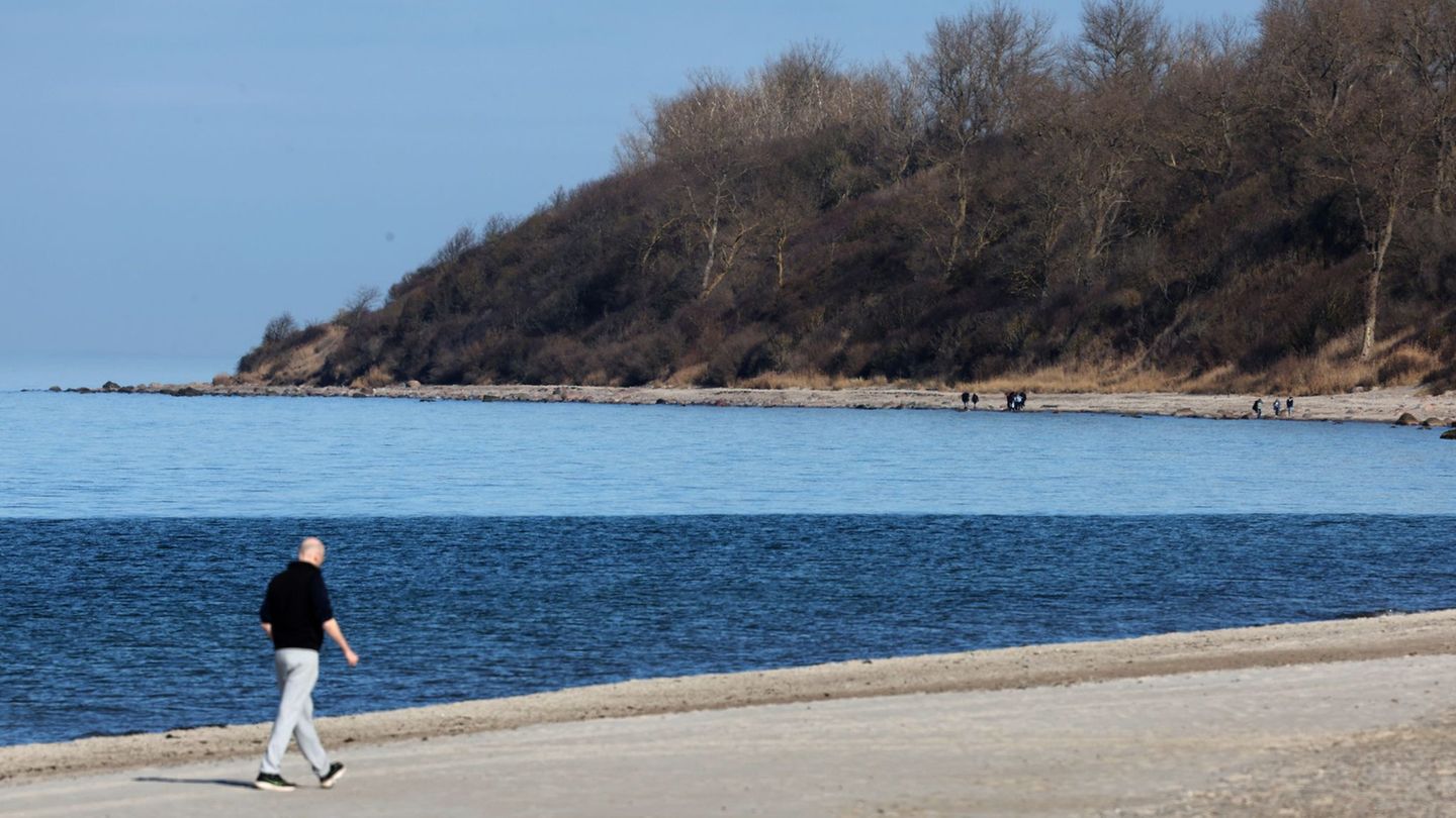 Auch wenn in Mecklenburg-Vorpommern weiterhin die Sonne zu sehen ist, wird der Mittwoch etwas kälter. (Symbolbild) Foto: Bernd W