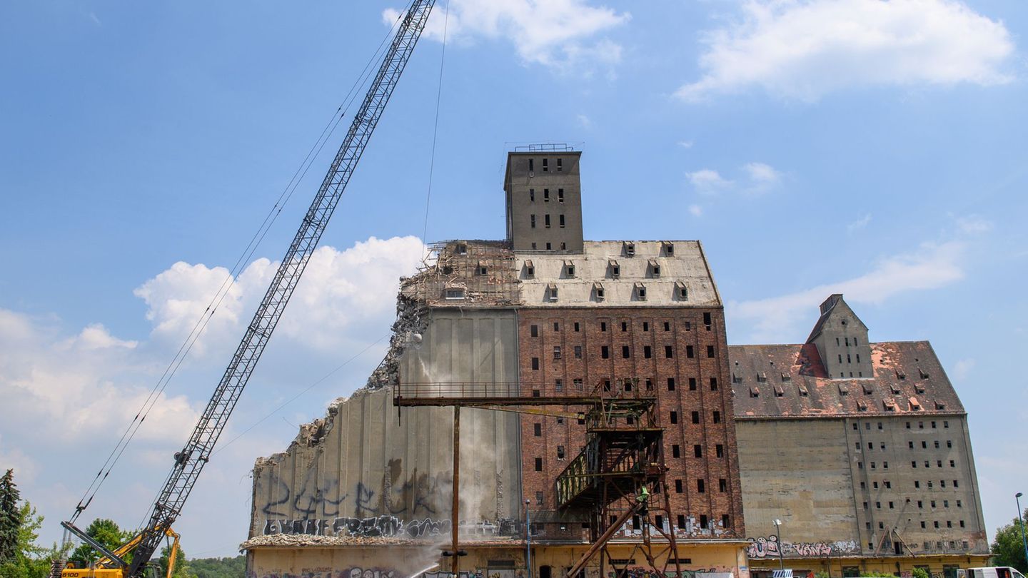 In Sachsen-Anhalt wurden weniger Gebäude abgerissen oder umgewidmet. (Symbolbild) Foto: Klaus-Dietmar Gabbert/dpa-Zentralbild/ZB