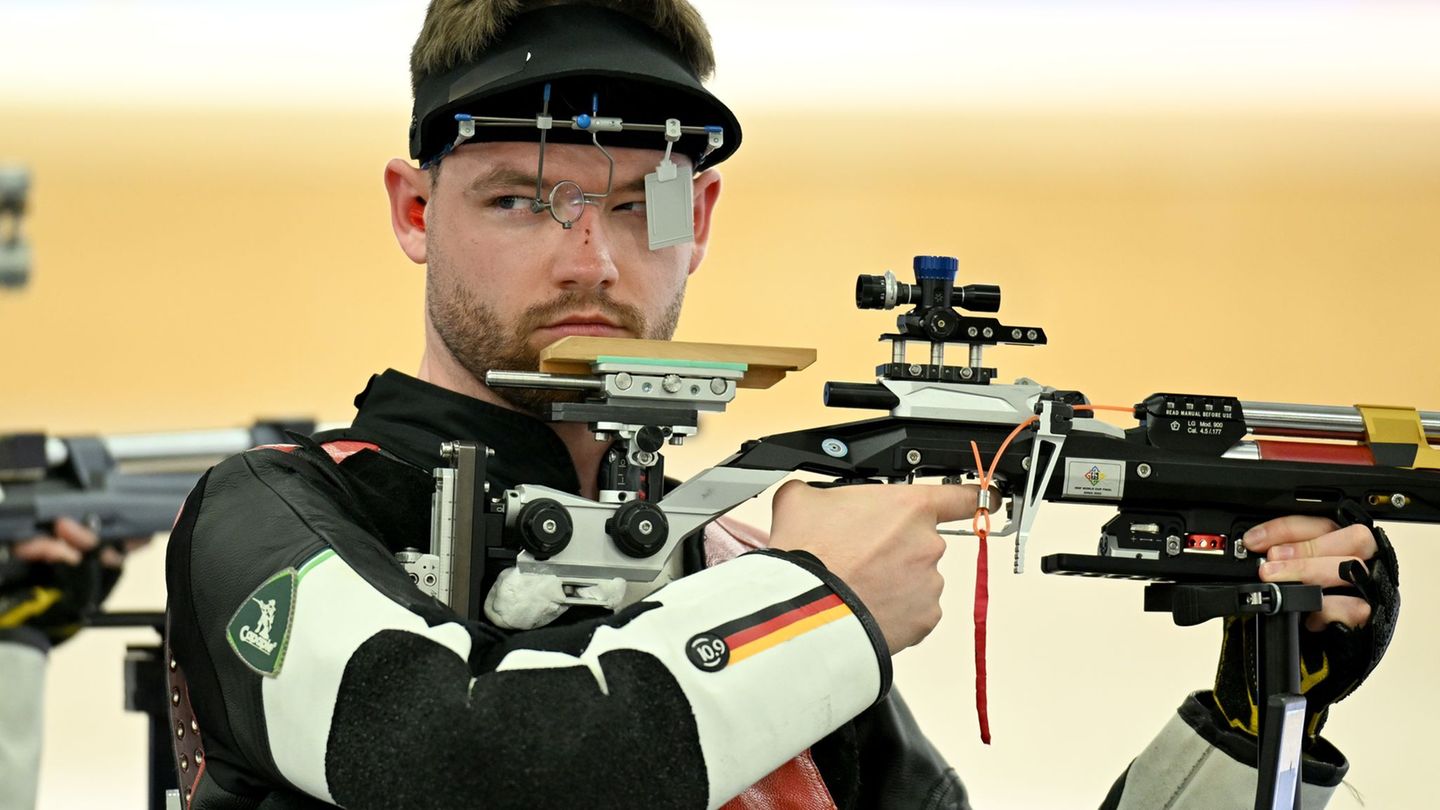 Maximilian Ulbrich holte mit seinem Team den EM-Titel mit dem Luftgewehr und im Einzel Silber. (Archivbild) Foto: Sina Schuldt/d
