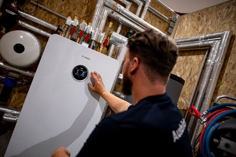 Bis 2028 müssen Kommunen in Sachsen-Anhalt Wärmepläne vorliegen. (Symbolbild) Foto: Fabian Sommer/dpa/dpa-tmn