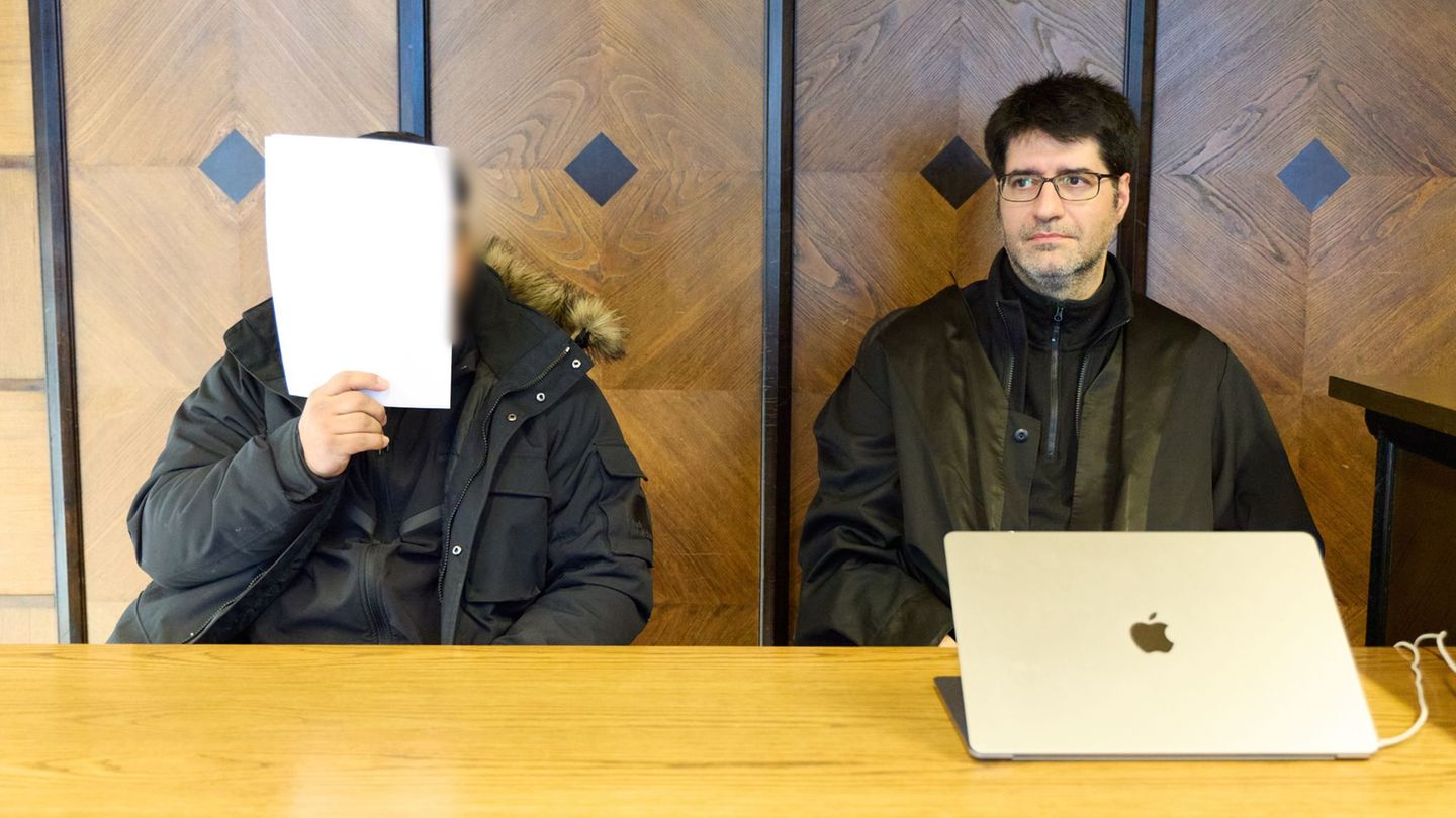 Der Angeklagte soll als Fahrer eines Kleintransporters fahrlässig den Tod eines Kindes verursacht haben. Foto: Georg Wendt/dpa