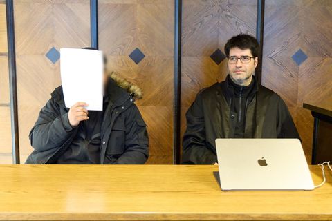 Der Angeklagte soll als Fahrer eines Kleintransporters fahrlässig den Tod eines Kindes verursacht haben. Foto: Georg Wendt/dpa