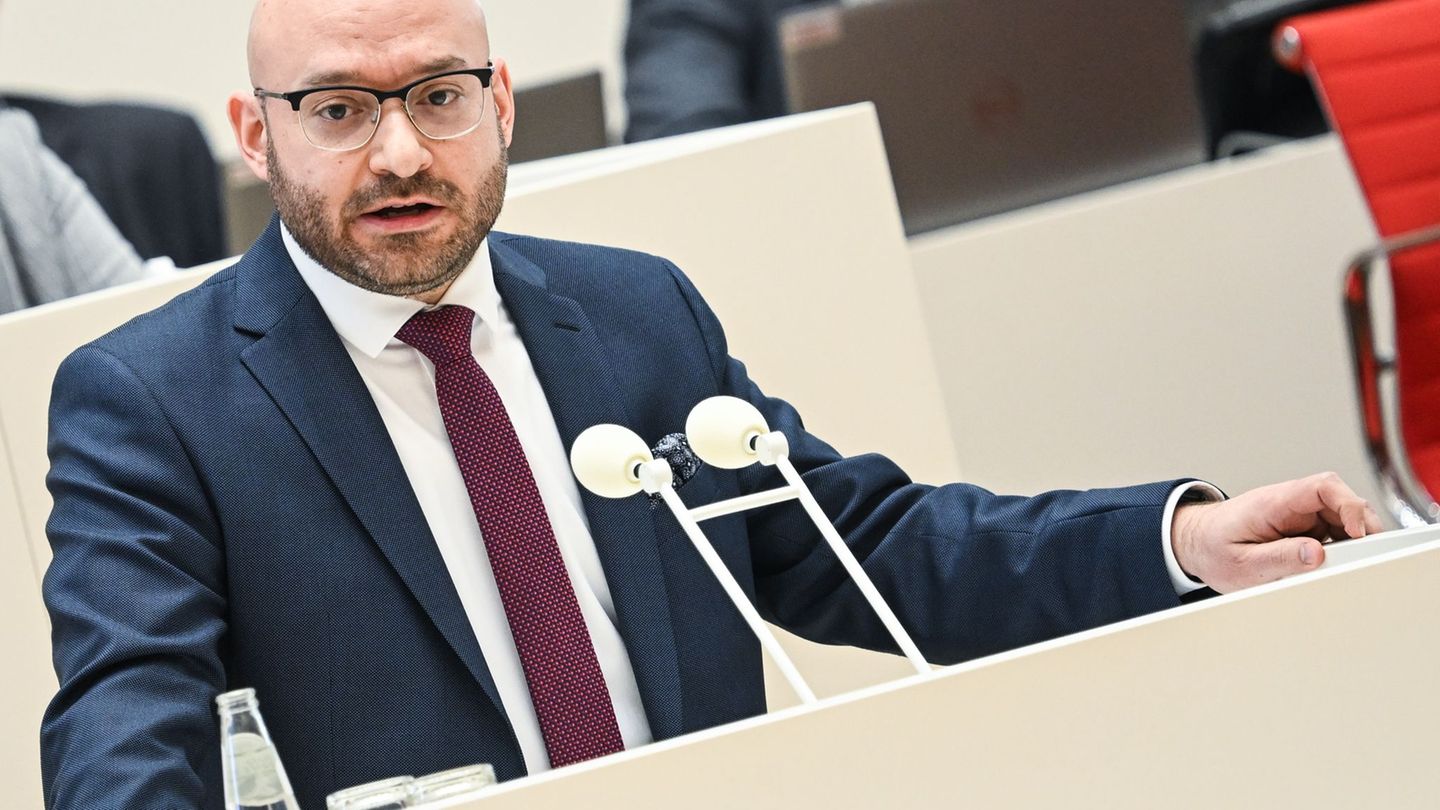 Dass die Zahl der angekommenen Wahlbriefe in Strausberg stark zurückging, findet auch Innenminister René Wilke (SPD) ungewöhnlic