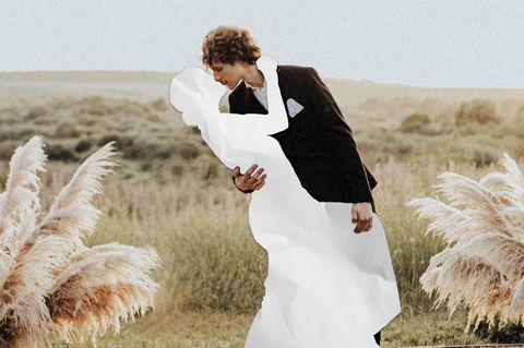 Collage: Ein Paar küsst sich, die Frau ist wie „ausgeschnitten“ (Symbolbild Trennung vor der Hochzeit)