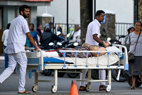 Verletzter iranischer Matrose an einem Krankenhaus in Sri Lanka