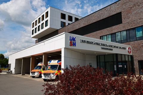 Das Land Schleswig-Holstein entlastet das UKSH finanziell unter anderem von Baukosten. (Archivbild) Foto: Christian Charisius/dp