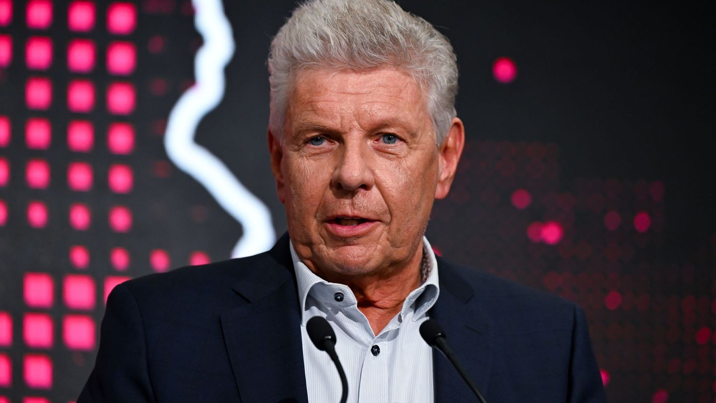 Münchens Oberbürgermeister Dieter Reiter sah sich im Münchner Stadtrat mit Vorwürfen konfrontiert. (Archivbild) Foto: Sven Hoppe