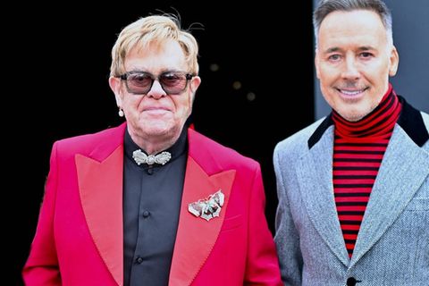 Elton John und David Furnish 2026 in Paris.