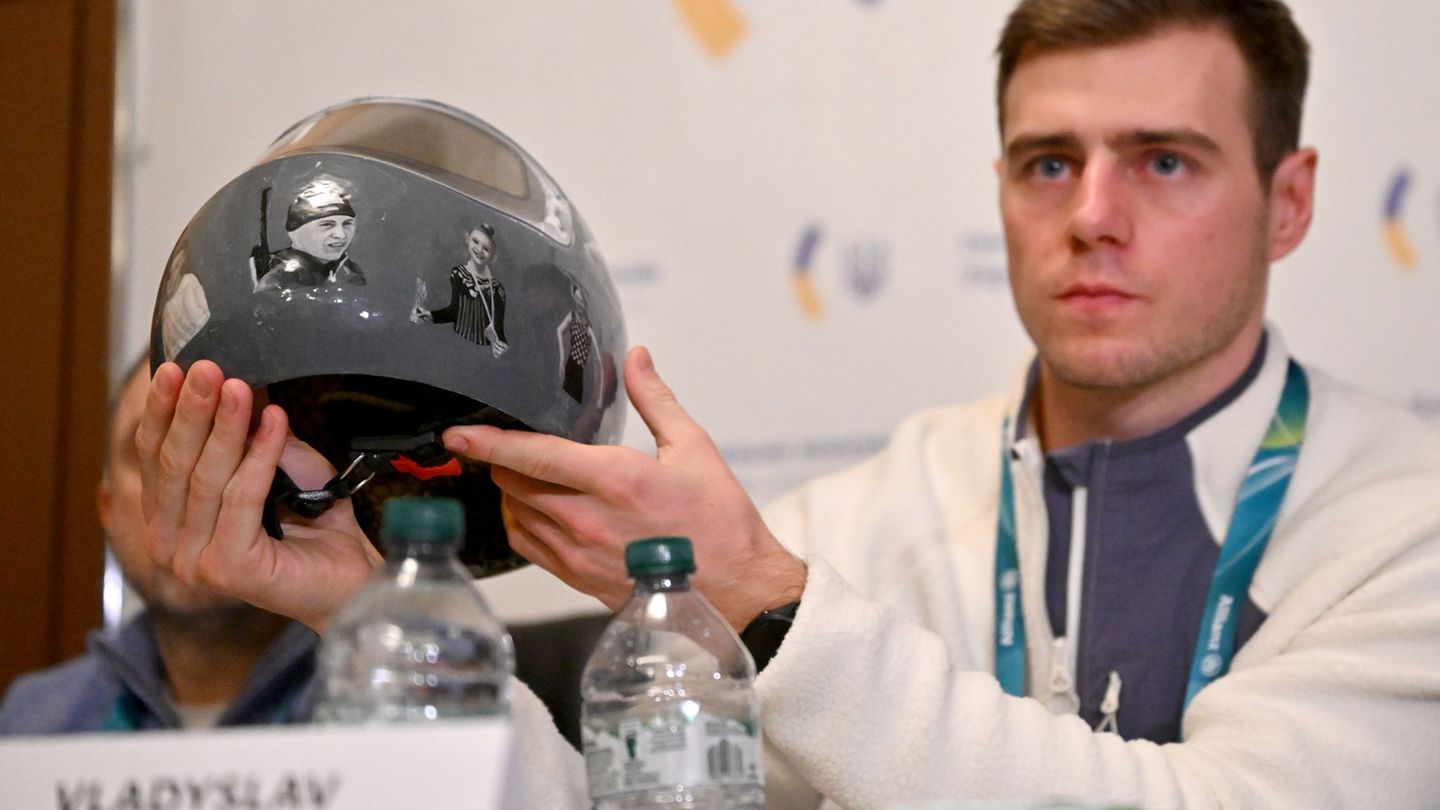 Der bei Olympia wegen seines Skeleton-Helmes ausgeschlossene Ukrainer Wladislaw Heraskewytsch ruft zu aktivem Protest bei den Pa